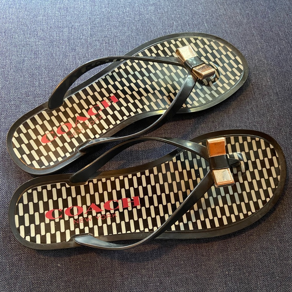 Coach flips flops